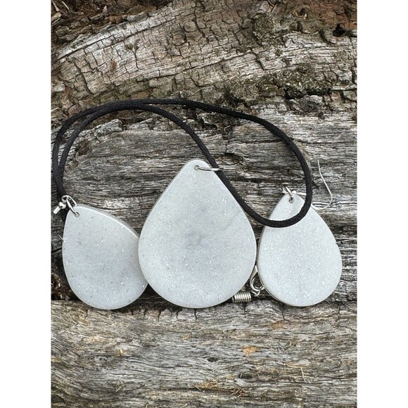 Cute Baseball Epoxy And Rhinestone Necklace  With Matching Earrings Jewelry Set - Picture 8 of 9